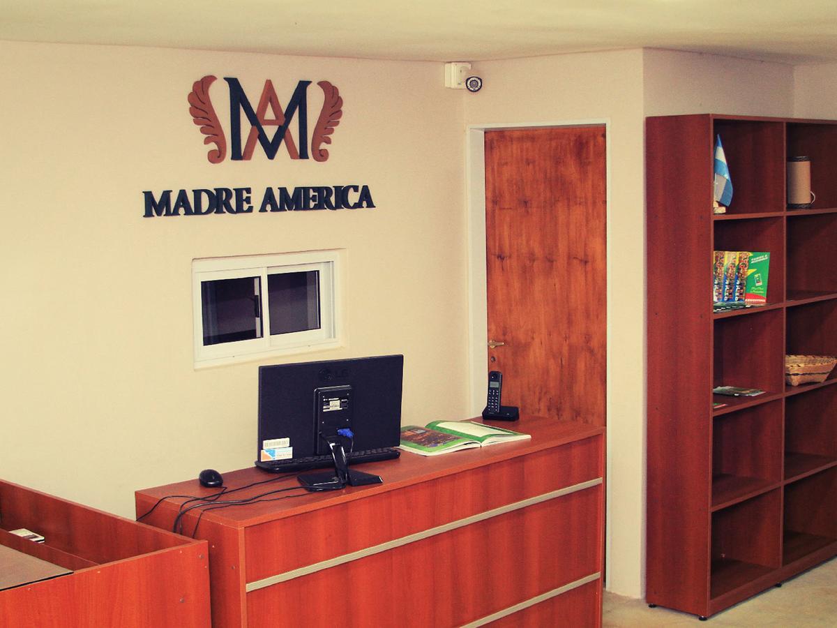 Hostal Madre America *