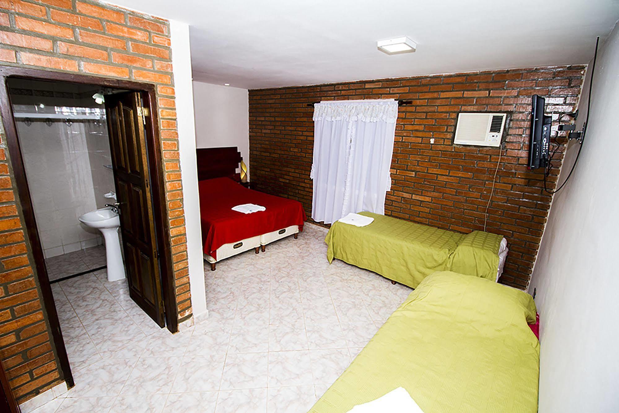 Hostal Madre America